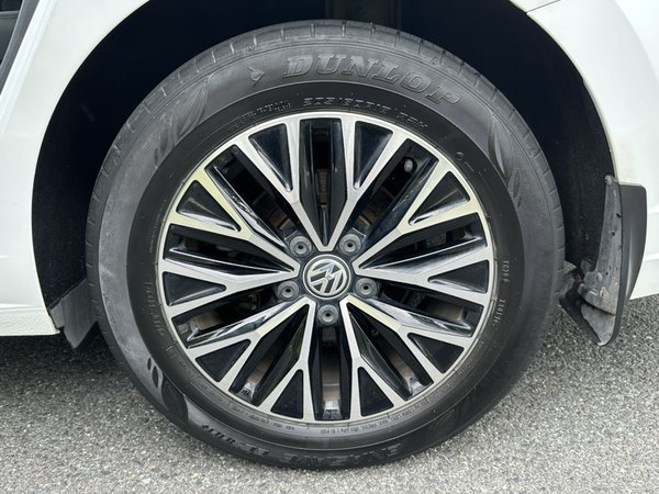 Volkswagen Sagitar 2019, 69900 км, за 9740 USD