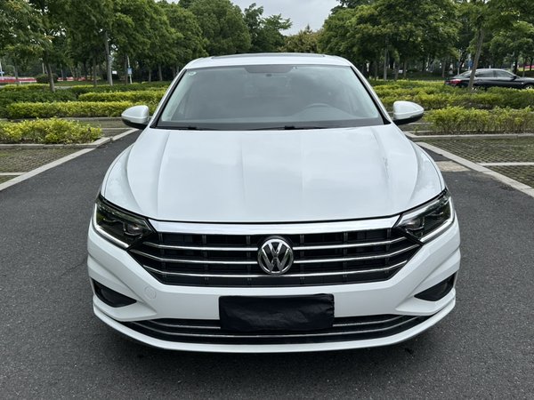 Volkswagen Sagitar 2019, 69900 км, за 9740 USD