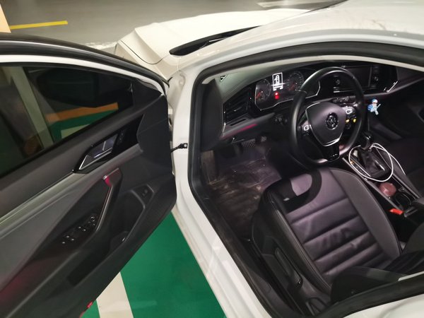 Volkswagen Sagitar 2019, 43500 км, за 9859 USD - фото 17