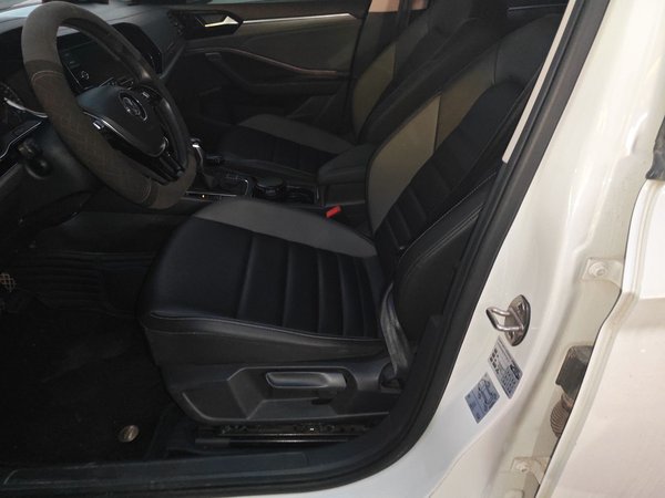 Volkswagen Sagitar 2019, 63200 км, за 9923 USD - фото 18