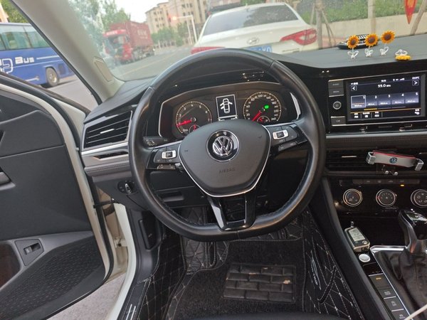 Volkswagen Sagitar 2020, 53800 км, за 9102 USD - фото 11