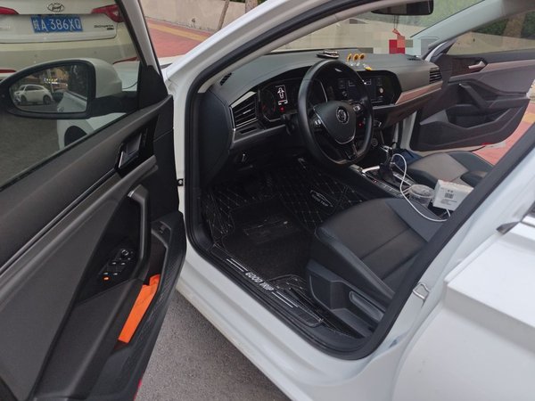 Volkswagen Sagitar 2020, 53800 км, за 9102 USD - фото 17