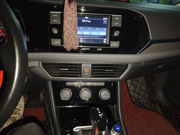 Volkswagen Sagitar 2020, 77200 км, за 10839 USD - фото 11