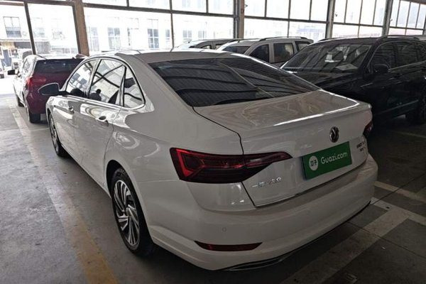 Volkswagen Sagitar 2020, 53000 км, за 11687 USD