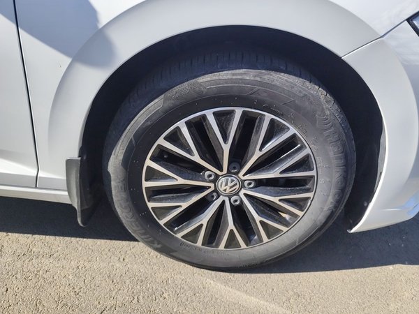Volkswagen Sagitar 2020, 55900 км, за 10465 USD - фото 8