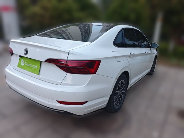 Volkswagen Sagitar 2020, 73400 км, за 10918 USD