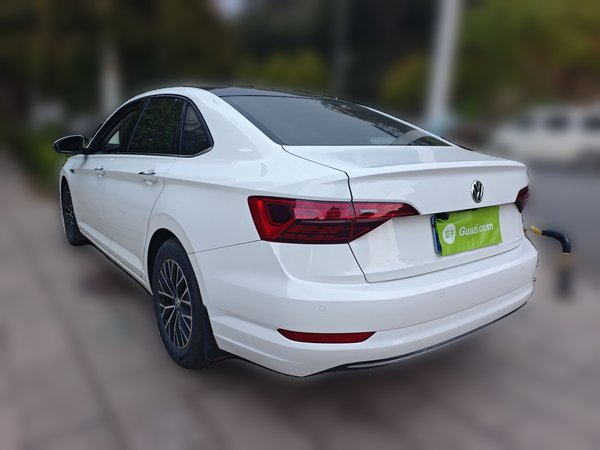 Volkswagen Sagitar · 2020 год