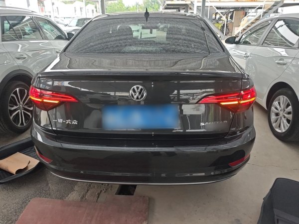 Volkswagen Sagitar 2021, 26800 км, за 12042 USD