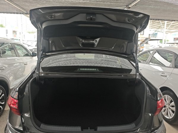 Volkswagen Sagitar 2021, 26800 км, за 12042 USD - фото 22