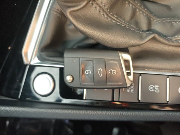 Volkswagen Sagitar 2021, 26800 км, за 12042 USD - фото 12
