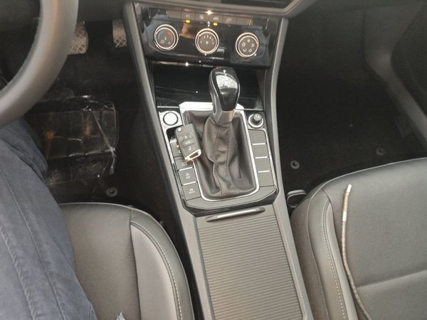 Volkswagen Sagitar 2021, 26800 км, за 12042 USD - фото 17