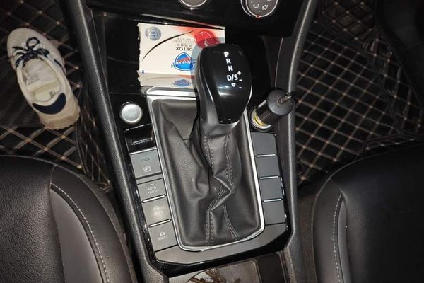 Volkswagen Sagitar 2021, 40900 км, за 11026 USD - фото 15