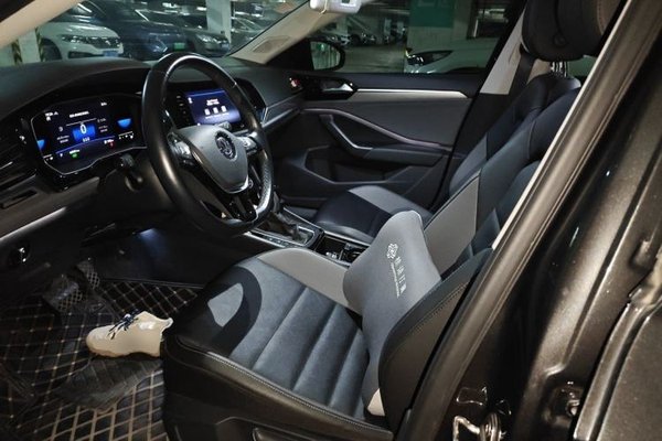 Volkswagen Sagitar 2021, 40900 км, за 11026 USD - фото 16