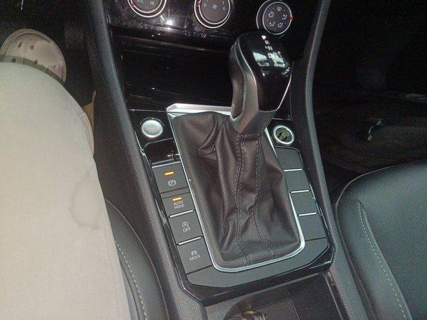 Volkswagen Sagitar 2021, 51800 км, за 11761 USD