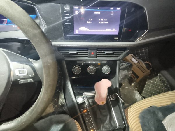 Volkswagen Sagitar 2021, 28500 км, за 12776 USD - фото 15