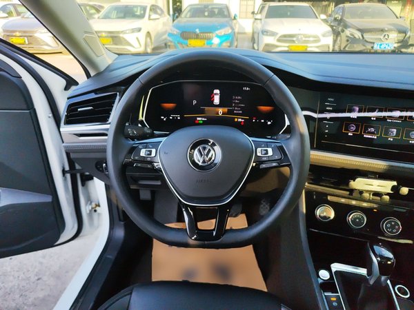 Volkswagen Sagitar 2021, 38800 км, за 13173 USD - фото 10
