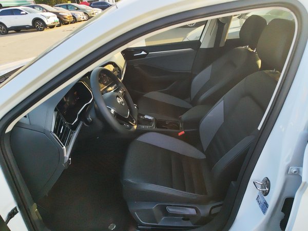 Volkswagen Sagitar 2021, 38800 км, за 13173 USD - фото 14