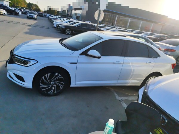 Volkswagen Sagitar 2021, 38800 км, за 13173 USD