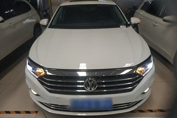 Volkswagen Sagitar 2021, 52500 км, за 12736 USD