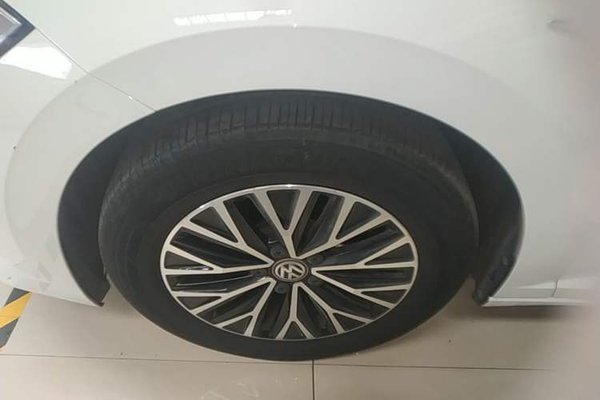 Volkswagen Sagitar 2021, 52500 км, за 12736 USD - фото 8