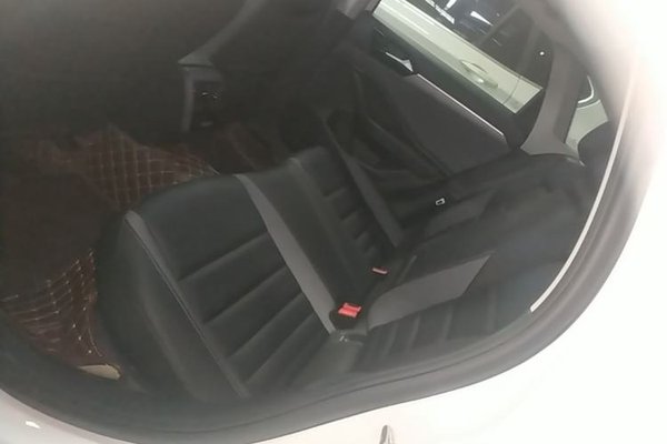 Volkswagen Sagitar 2021, 52500 км, за 12736 USD - фото 20