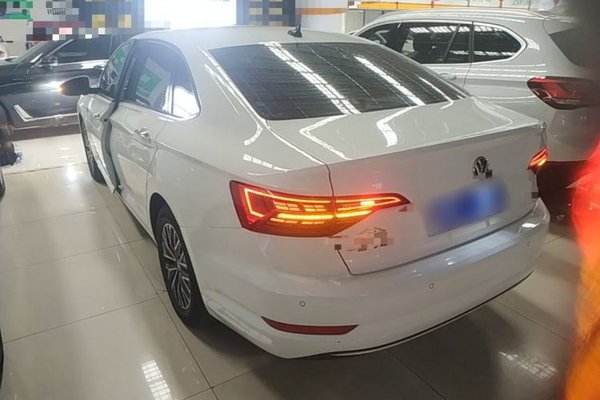 Volkswagen Sagitar 2021, 52500 км, за 12736 USD