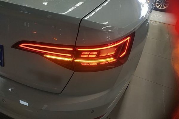 Volkswagen Sagitar 2021, 52500 км, за 12736 USD - фото 7