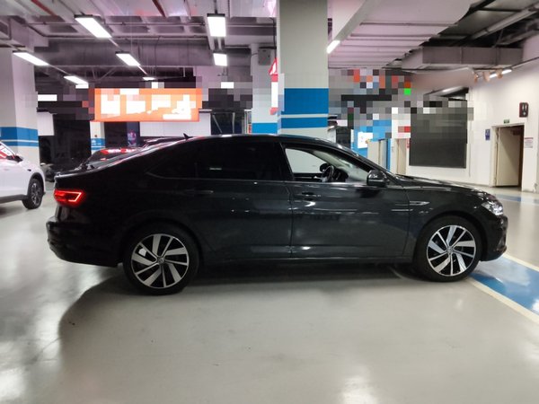 Volkswagen Sagitar 2022, 69400 км, за 14147 USD
