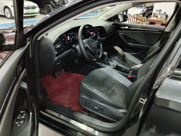 Volkswagen Sagitar 2022, 69400 км, за 14147 USD - фото 21