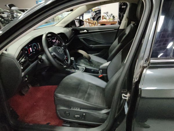 Volkswagen Sagitar 2022, 69400 км, за 14147 USD - фото 16