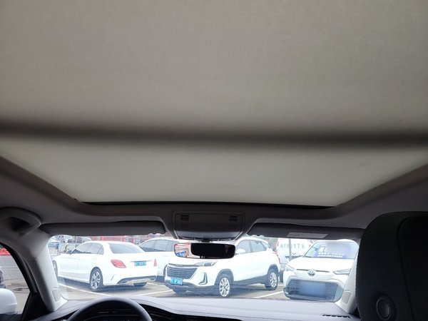 Volkswagen Sagitar 2022, 35600 км, за 14189 USD - фото 21
