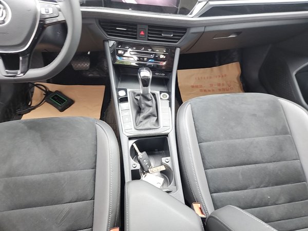 Volkswagen Sagitar 2022, 35600 км, за 14189 USD - фото 17