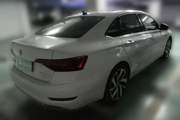 Volkswagen Sagitar 2022, 75300 км, за 11391 USD - фото 6