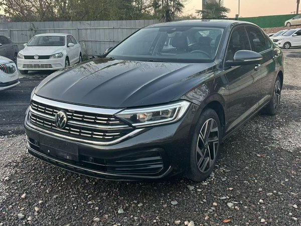 Volkswagen Sagitar 2023, 42100 км, за 12622 USD