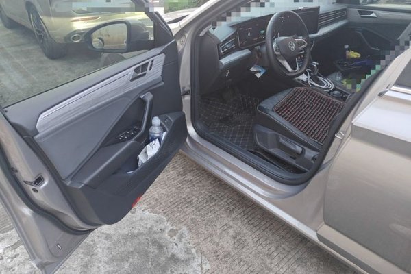 Volkswagen Sagitar 2023, 50300 км, за 11563 USD - фото 17