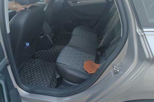 Volkswagen Sagitar 2023, 50300 км, за 11563 USD - фото 18