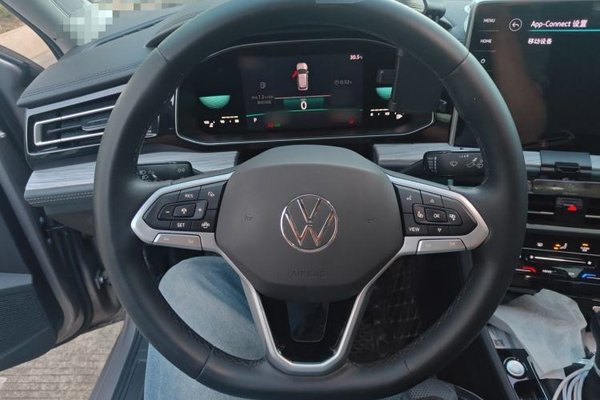 Volkswagen Sagitar 2023, 50300 км, за 11563 USD - фото 11