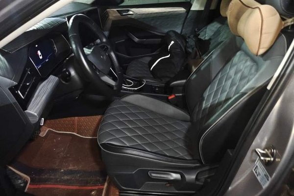 Volkswagen Sagitar 2023, 56800 км, за 13144 USD - фото 14