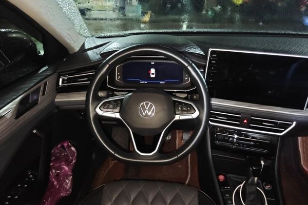 Volkswagen Sagitar 2023, 56800 км, за 13144 USD - фото 9