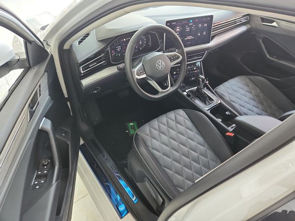 Volkswagen Sagitar 2023, 51700 км, за 14817 USD - фото 15