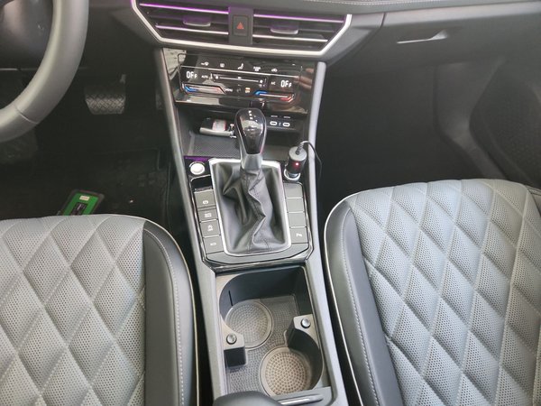 Volkswagen Sagitar 2023, 51700 км, за 14817 USD - фото 13