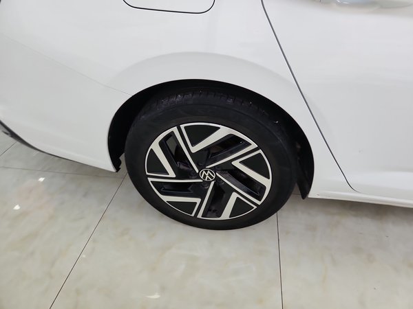 Volkswagen Sagitar 2023, 51700 км, за 14817 USD - фото 25