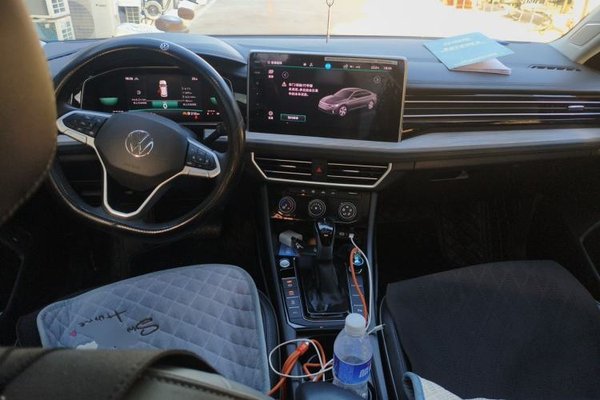 Volkswagen Sagitar 2023, 12600 км, за 13224 USD - фото 9