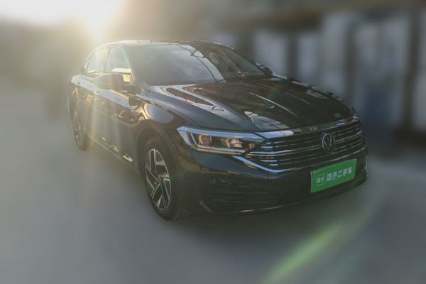 Volkswagen Sagitar 2023, 12600 км, за 13224 USD