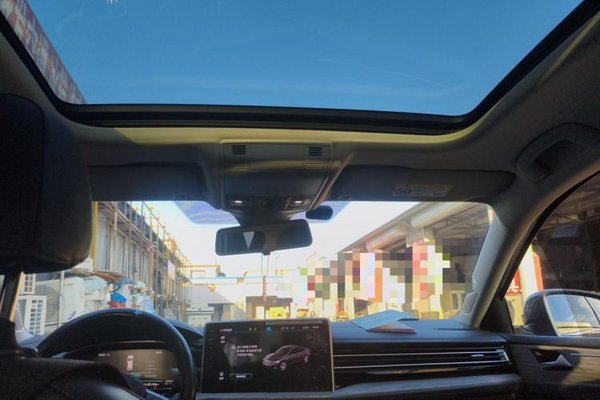 Volkswagen Sagitar 2023, 12600 км, за 13224 USD - фото 18