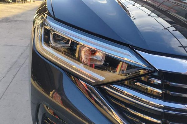 Volkswagen Sagitar 2023, 12600 км, за 13224 USD - фото 7