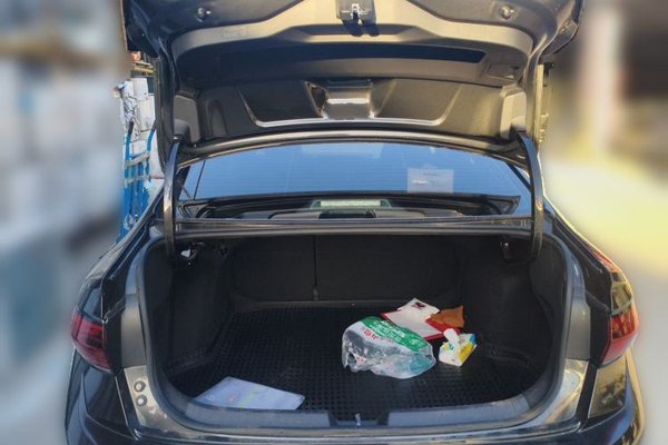 Volkswagen Sagitar 2023, 12600 км, за 13224 USD - фото 19