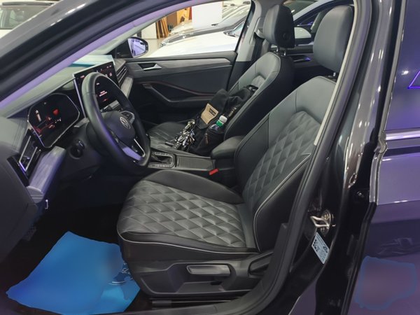 Volkswagen Sagitar 2023, 52200 км, за 14645 USD - фото 18