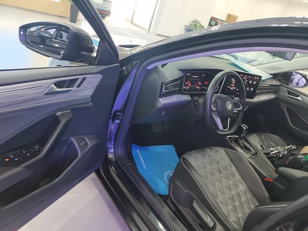 Volkswagen Sagitar 2023, 52200 км, за 14645 USD - фото 19