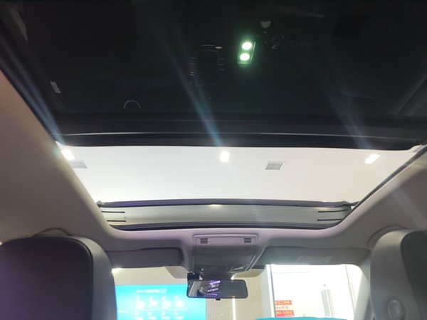 Volkswagen Sagitar 2023, 52200 км, за 14645 USD - фото 21